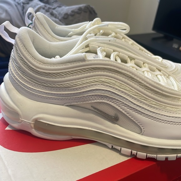 Nike Air Max 97 Triple White Wolf Grey - Picture 2 of 7